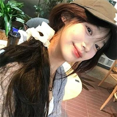 查理咬我手指